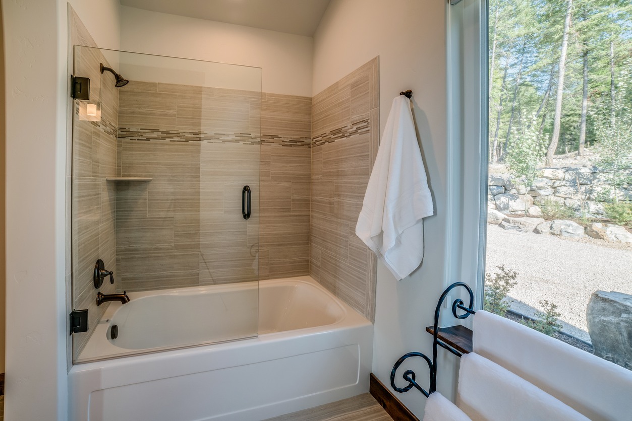 Shower & Tub Installation in Cleburne